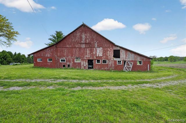 8103 Baldwin Road, Goodrich, MI 48438