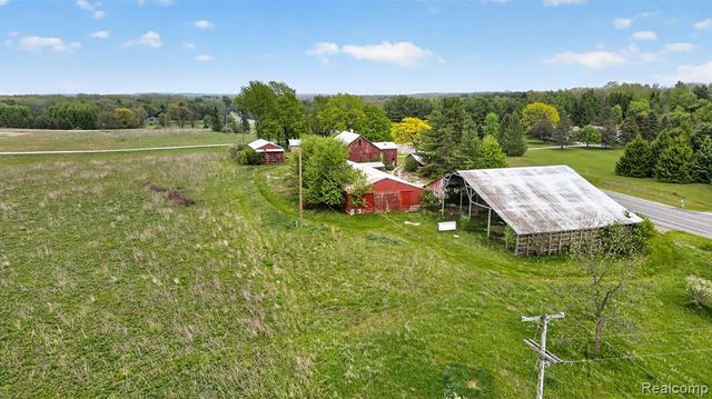 8103 Baldwin Road, Goodrich, MI 48438