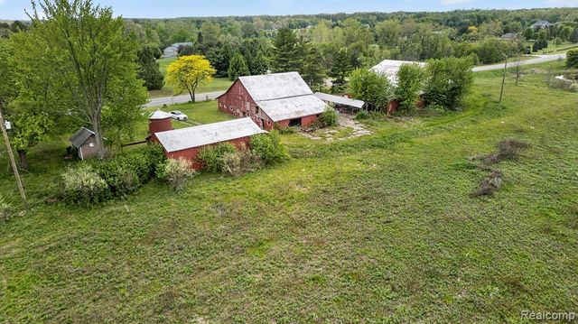 8103 Baldwin Road, Goodrich, MI 48438