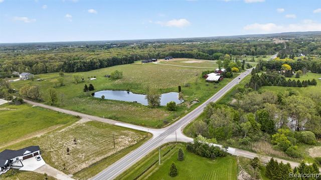 8103 Baldwin Road, Goodrich, MI 48438