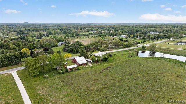 8103 Baldwin Road, Goodrich, MI 48438