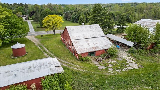 8103 Baldwin Road, Goodrich, MI 48438