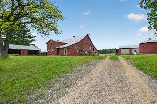 8103 Baldwin Road, Goodrich, MI 48438