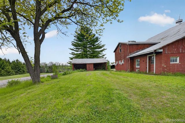 8103 Baldwin Road, Goodrich, MI 48438