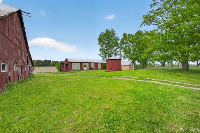 8103 Baldwin Road, Goodrich, MI 48438