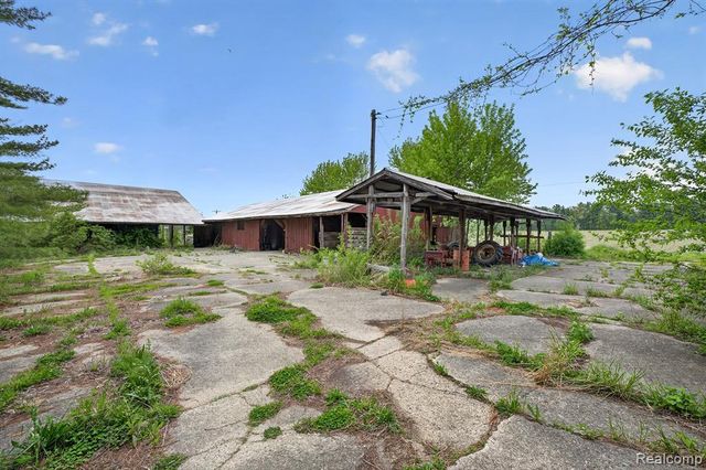 8103 Baldwin Road, Goodrich, MI 48438