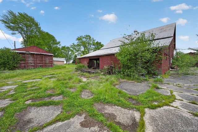 8103 Baldwin Road, Goodrich, MI 48438