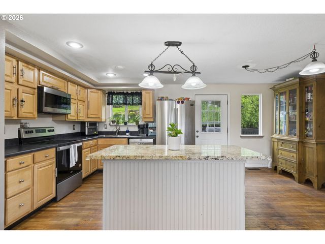 13945 Se 113TH Ct, Clackamas, OR 97015