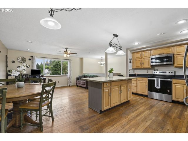 13945 Se 113TH Ct, Clackamas, OR 97015