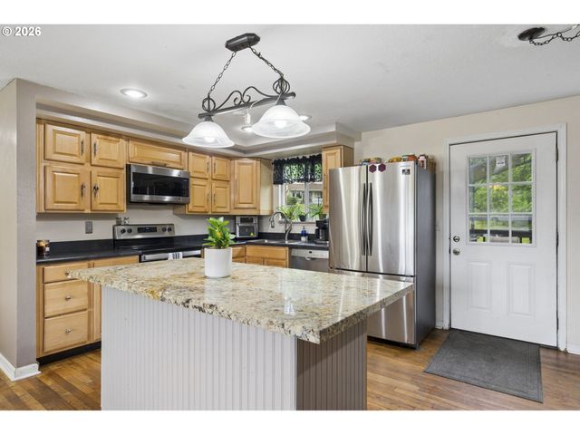 13945 Se 113TH Ct, Clackamas, OR 97015