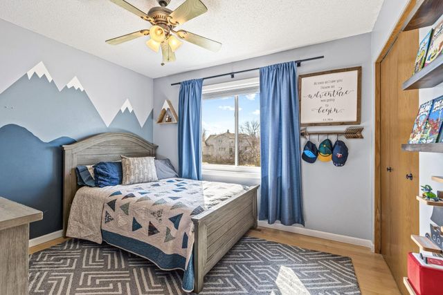 18745 39th Avenue N, Plymouth, MN 55446