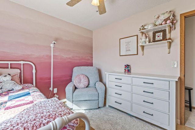 18745 39th Avenue N, Plymouth, MN 55446