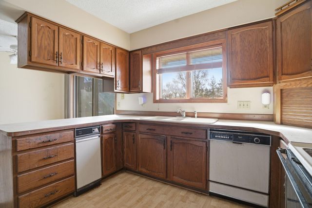 14501 Sunfish Lake Boulevard NW, Anoka, MN 55303