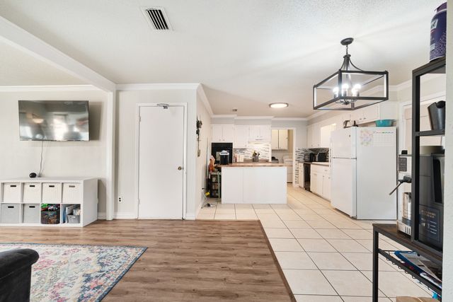 1865 Jackson Street, Paris, TX 75460