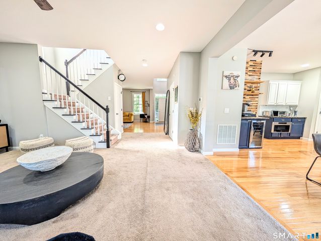 7 Traditions Boulevard 7, Southbury, CT 06488