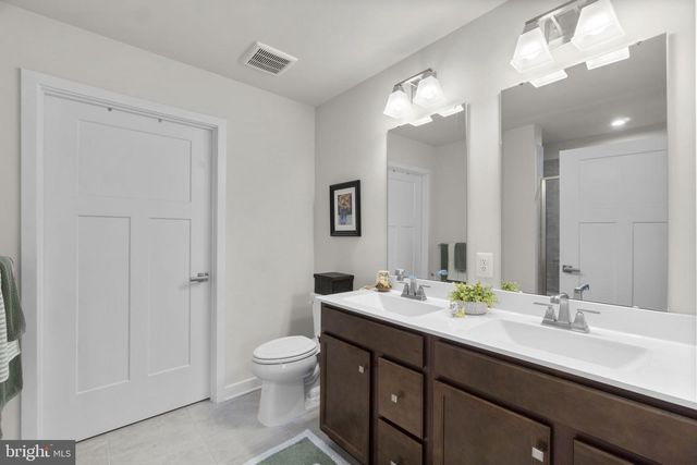2472 SILVER LEAF DR, Frederick, MD 21702