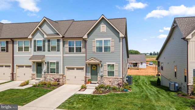 2472 SILVER LEAF DR, Frederick, MD 21702