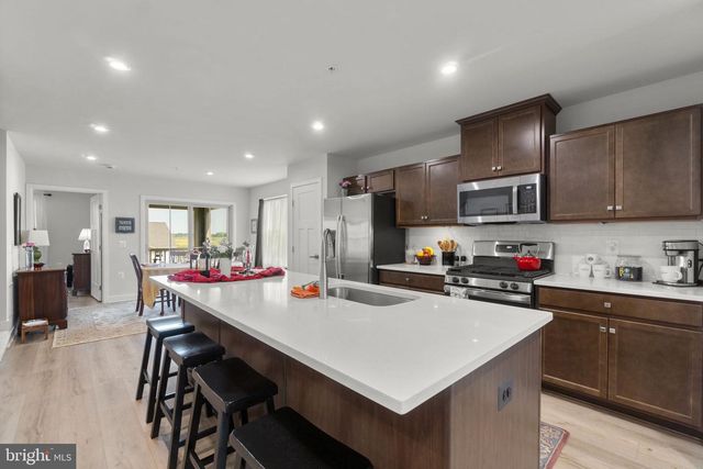 2472 SILVER LEAF DR, Frederick, MD 21702