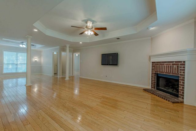 14904 Lamplight Way, Little Rock, AR 72211