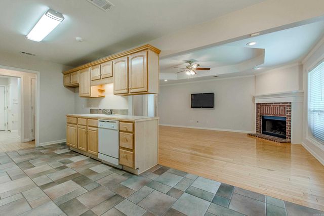 14904 Lamplight Way, Little Rock, AR 72211