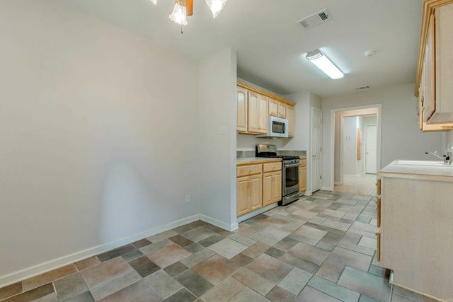 14904 Lamplight Way, Little Rock, AR 72211