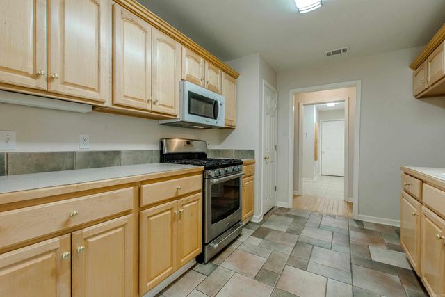 14904 Lamplight Way, Little Rock, AR 72211