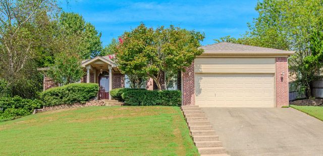 14904 Lamplight Way, Little Rock, AR 72211