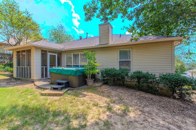 14904 Lamplight Way, Little Rock, AR 72211