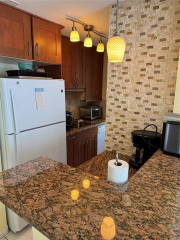 111 Briny Avenue 26-11, Pompano Beach, FL 33062