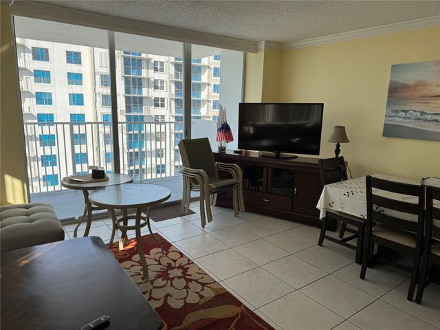 111 Briny Avenue 26-11, Pompano Beach, FL 33062
