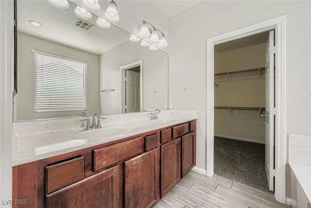 371 Botanic Gardens Drive, Las Vegas, NV 89148