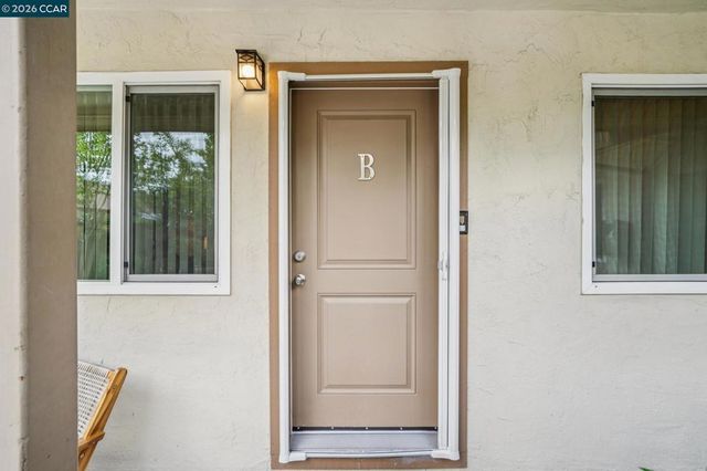 1591 3rd Ave, Walnut Creek, CA 94597