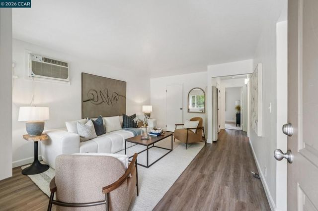 1591 3rd Ave, Walnut Creek, CA 94597