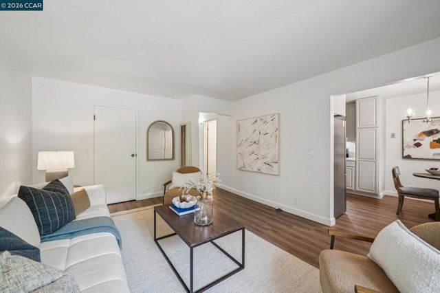 1591 3rd Ave, Walnut Creek, CA 94597