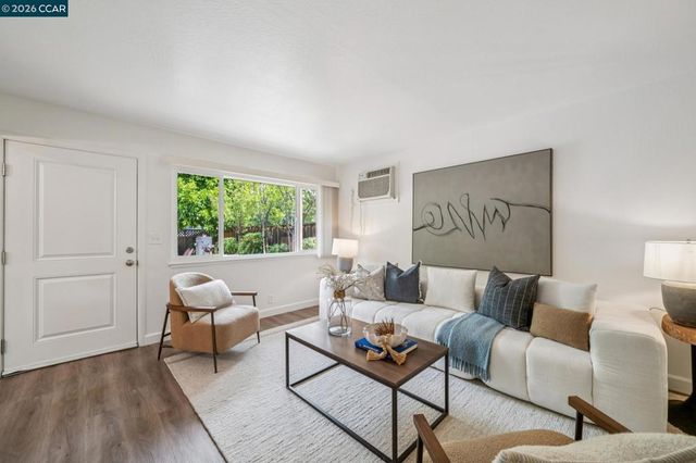 1591 3rd Ave, Walnut Creek, CA 94597