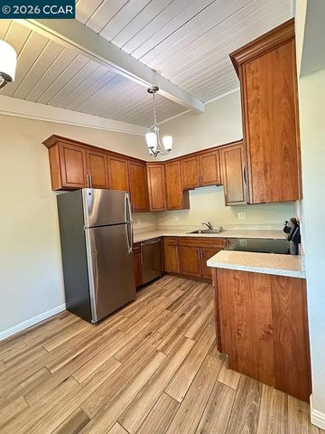 1591 3rd Ave, Walnut Creek, CA 94597