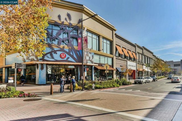 1591 3rd Ave, Walnut Creek, CA 94597