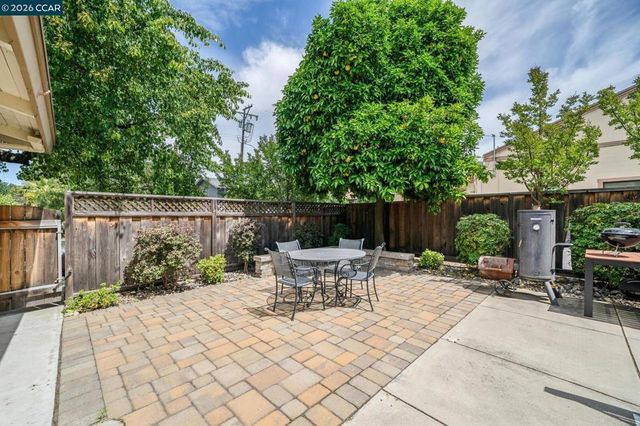 1591 3rd Ave, Walnut Creek, CA 94597