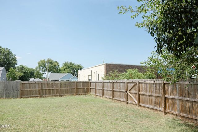 706 S Magnolia, Dunn, NC 28334