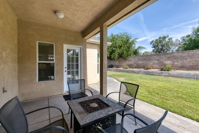 55 Serena Avenue, Clovis, CA 93619