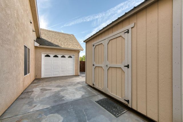 55 Serena Avenue, Clovis, CA 93619
