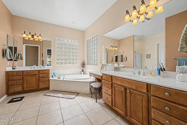6420 W SARATOGA Way, Florence, AZ 85132