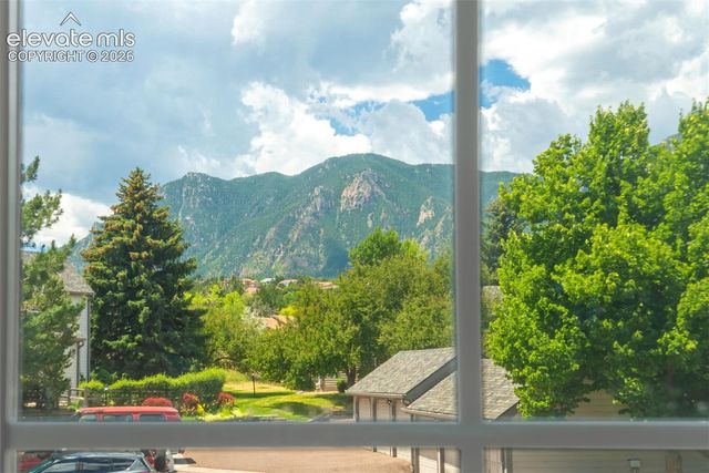 314 Cobblestone Drive, Colorado Springs, CO 80906