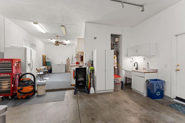 450 Forastera Cir, Sacramento, CA 95834