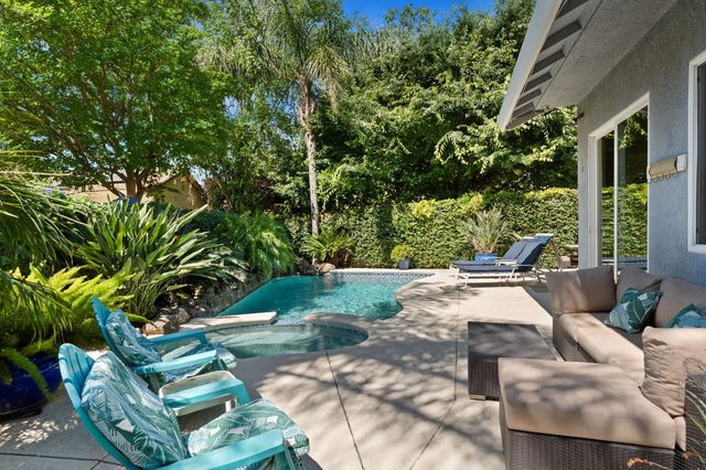 450 Forastera Cir, Sacramento, CA 95834