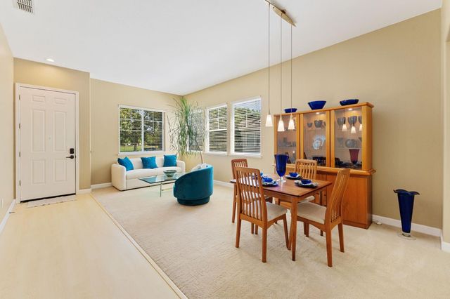 450 Forastera Cir, Sacramento, CA 95834