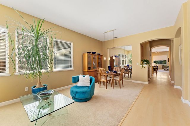 450 Forastera Cir, Sacramento, CA 95834