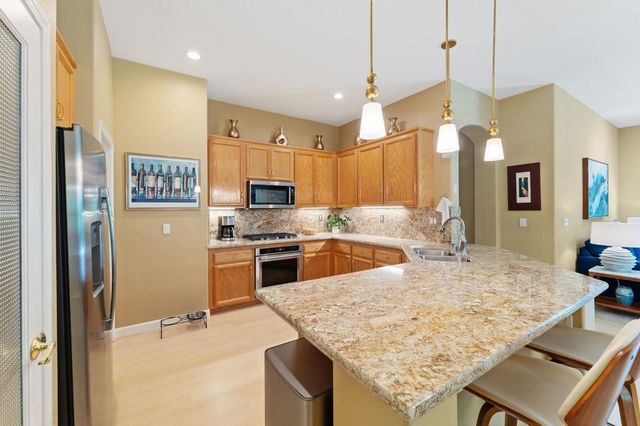 450 Forastera Cir, Sacramento, CA 95834