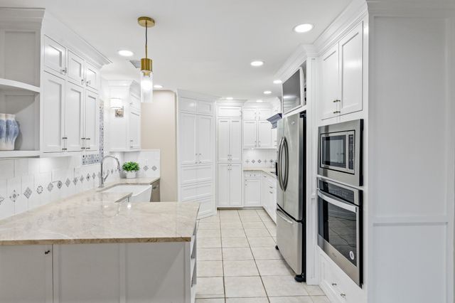 10519 Ravenscroft Drive, Dallas, TX 75230