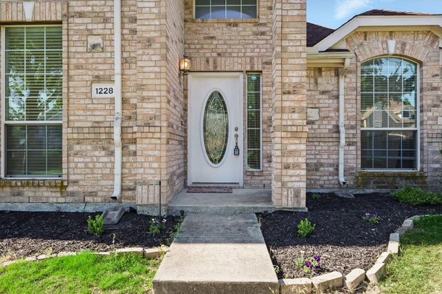 1228 Carriage Creek Drive, Desoto, TX 75115